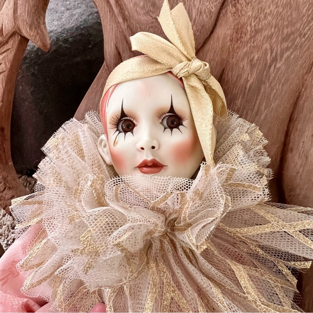 RARE!! “The Dreamer" Porcelain Doll, Hamilton Collections Excellent - Stunning